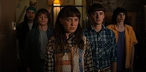 Stranger Things S04 - Chapter Three: The Monster and the Superhero
