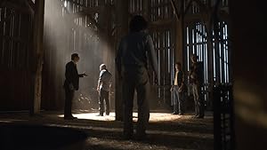 The Crowded Room E7 – The Crowded Room (2023)
